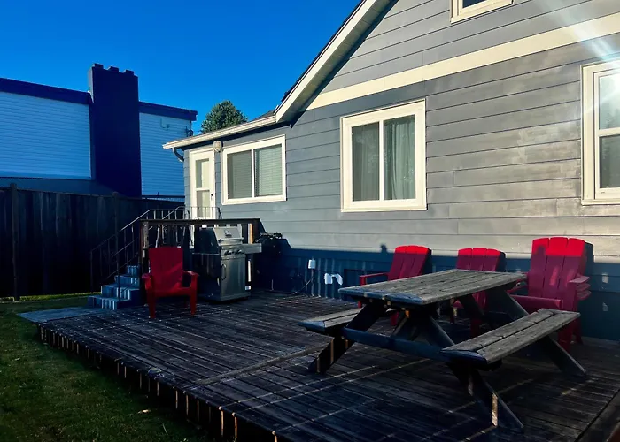 Buccaneer Inn